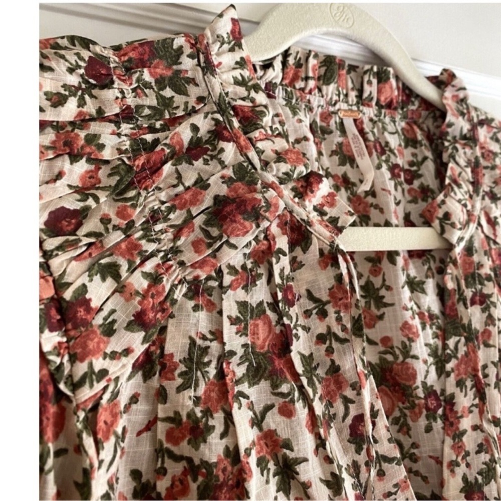 Free People Meant To Be Floral Smocked Boho Puff Sleeve Long Sleeve NWOT - Picture 7 of 11